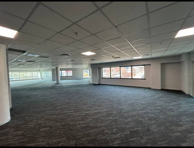 364M² OFFICE TO LET IN SANDTON CENTRAL